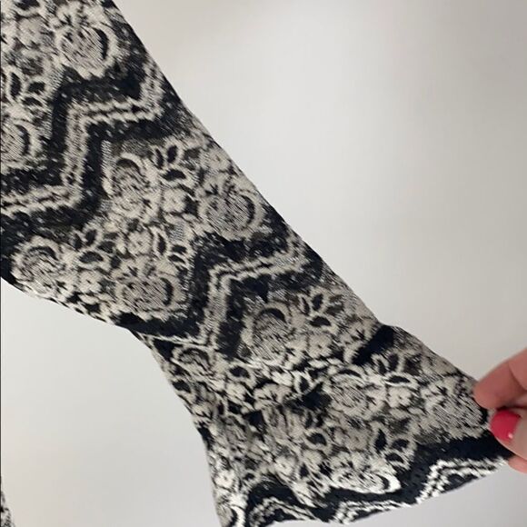 Rabbit Rabbit Rabbit dress - Picture 4 of 7